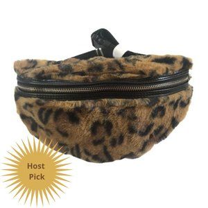 Love Trove LA Faux Fur Belt Bag in Leopard
